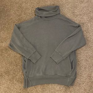 Aerie Turtle Neck Sweatshirt - Size Medium